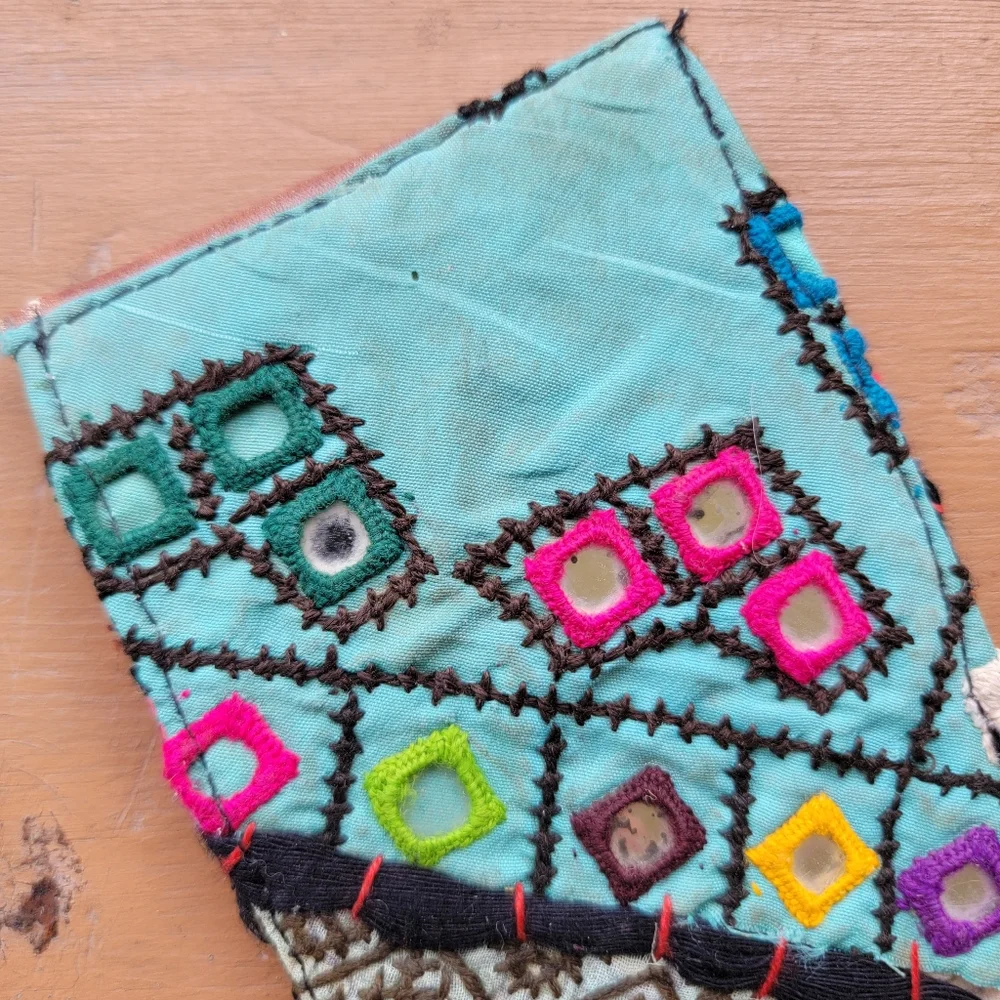 🪬🍄 Free People Boho Embroidered Repurposed vtg banjara hippie Wallet card case
